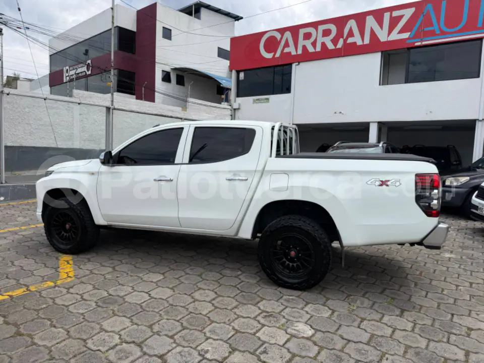 Foto 6 de Mitsubishi L200 GLX