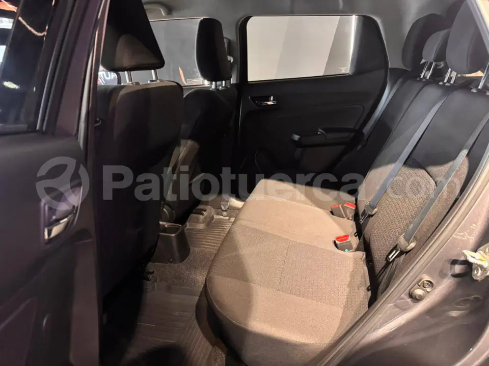 Foto 11 de Suzuki Swift