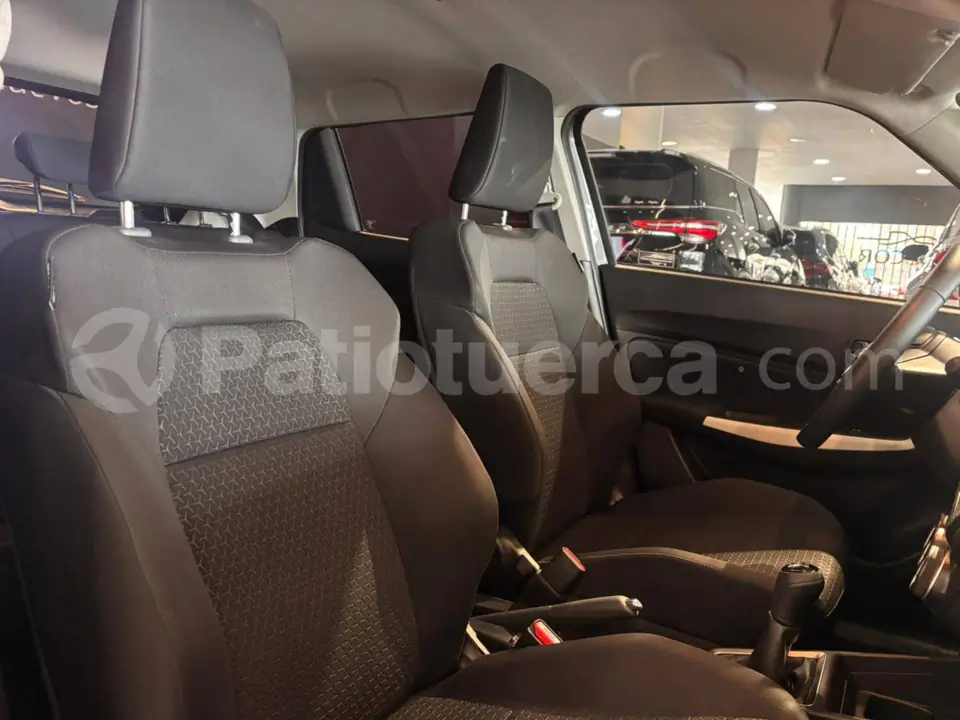 Foto 13 de Suzuki Swift