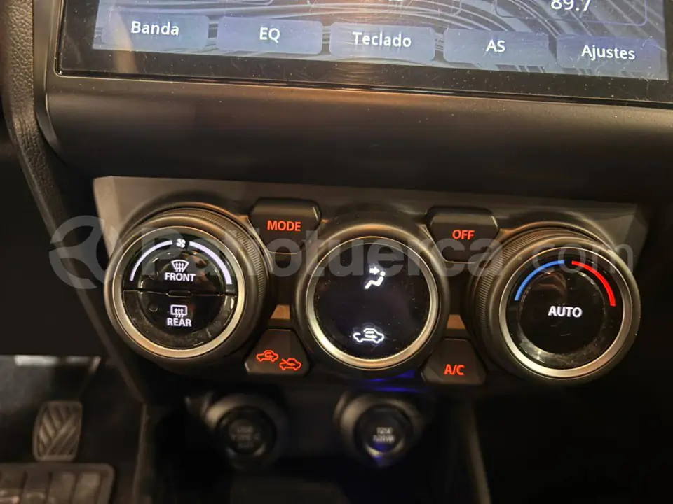 Foto 22 de Suzuki Swift