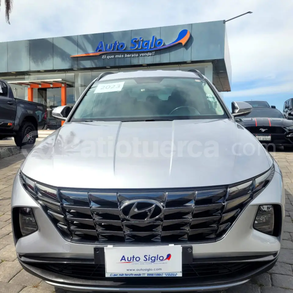 Foto 2 de Hyundai TUCSON NX4E GL