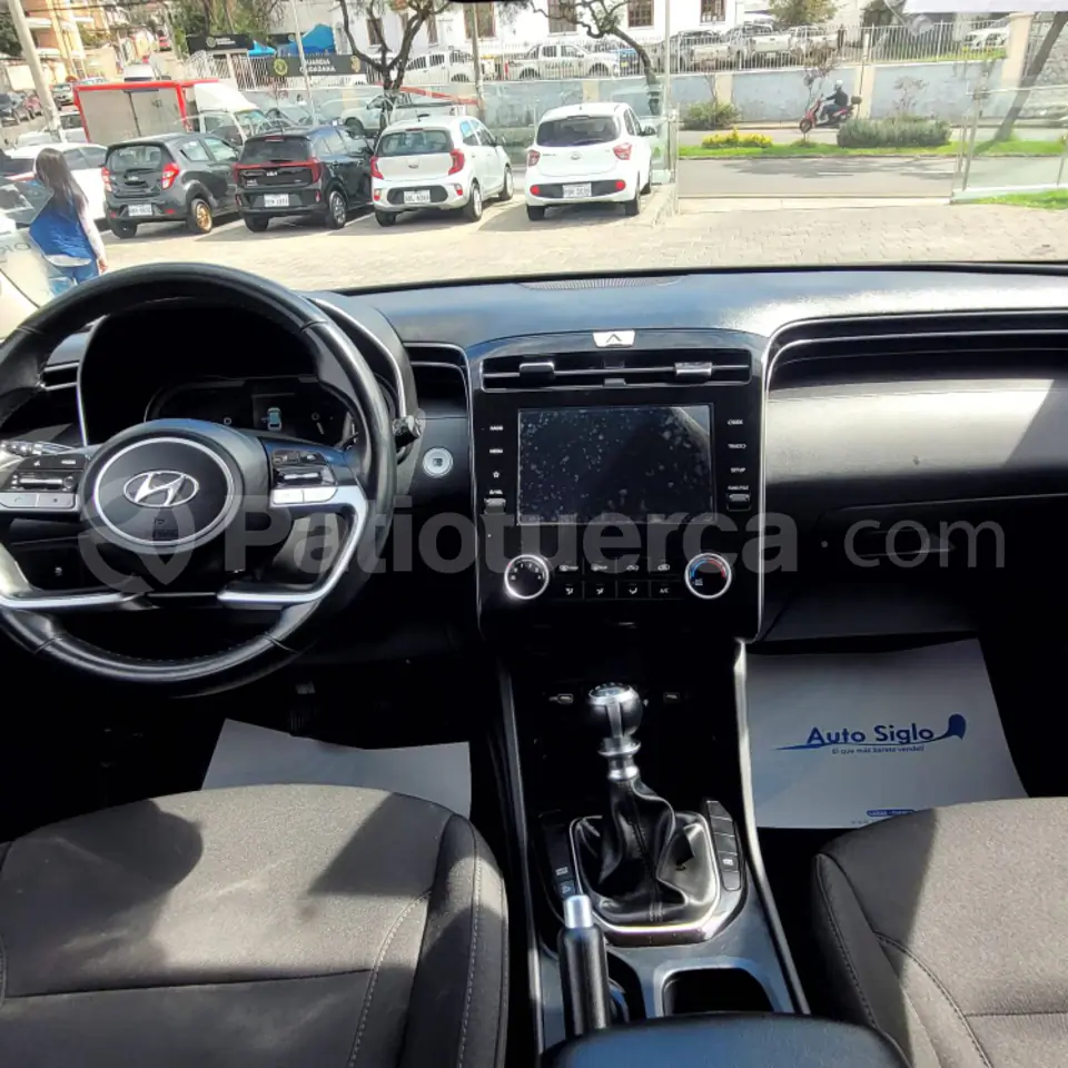Foto 12 de Hyundai TUCSON NX4E GL