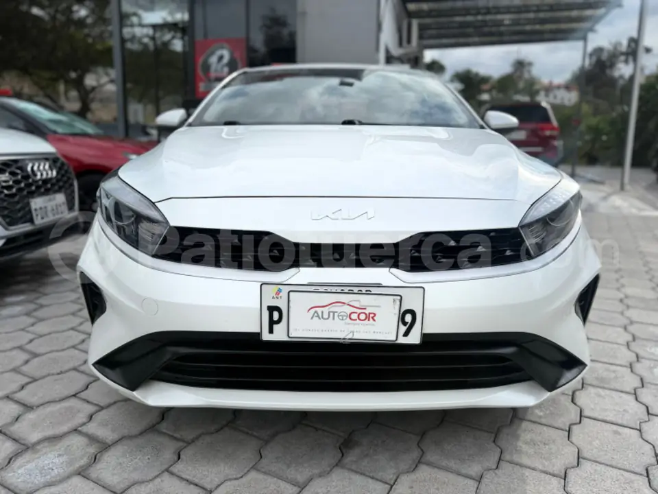 Foto 2 de Kia Cerato