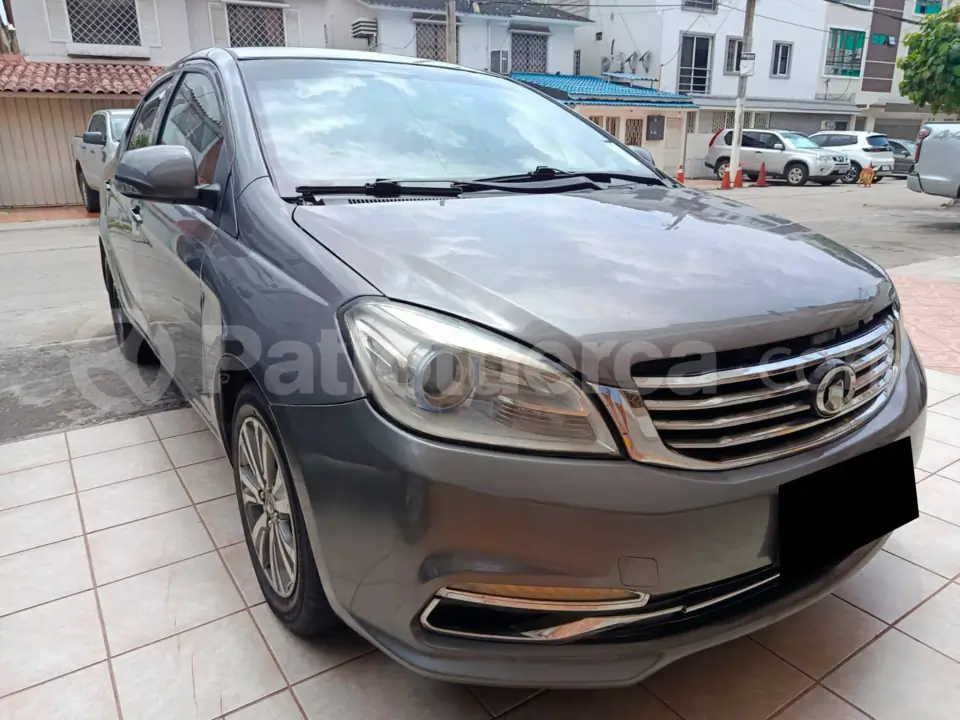 Foto 3 de Great Wall VOLEEX C30 LUXURY