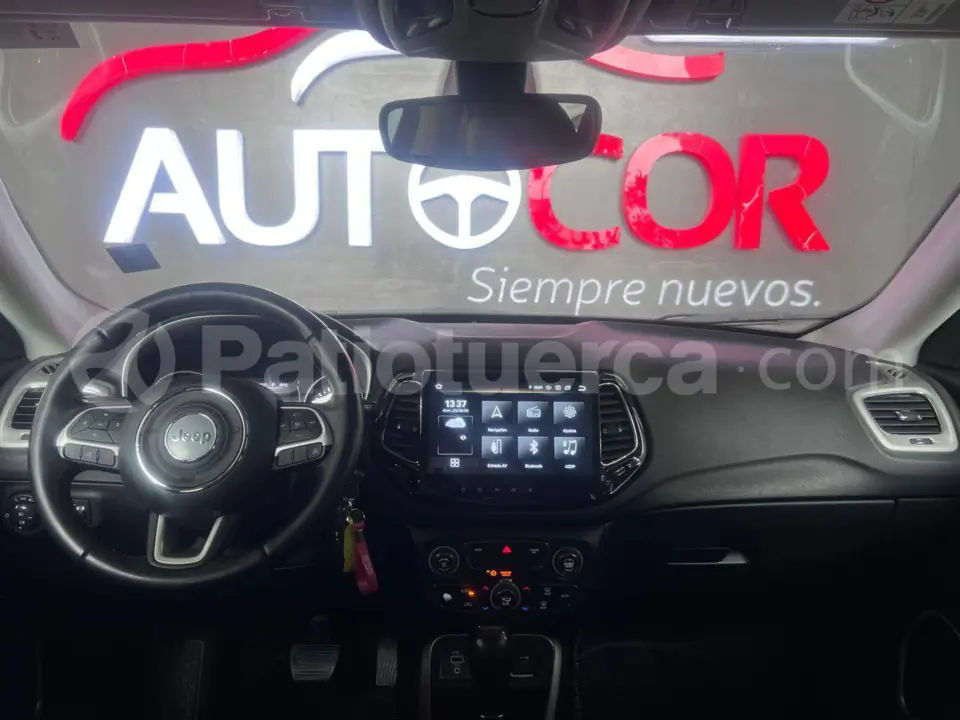 Foto 11 de Jeep Compass Sport