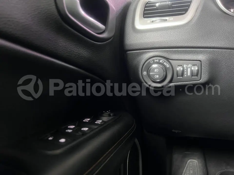 Foto 15 de Jeep Compass Sport