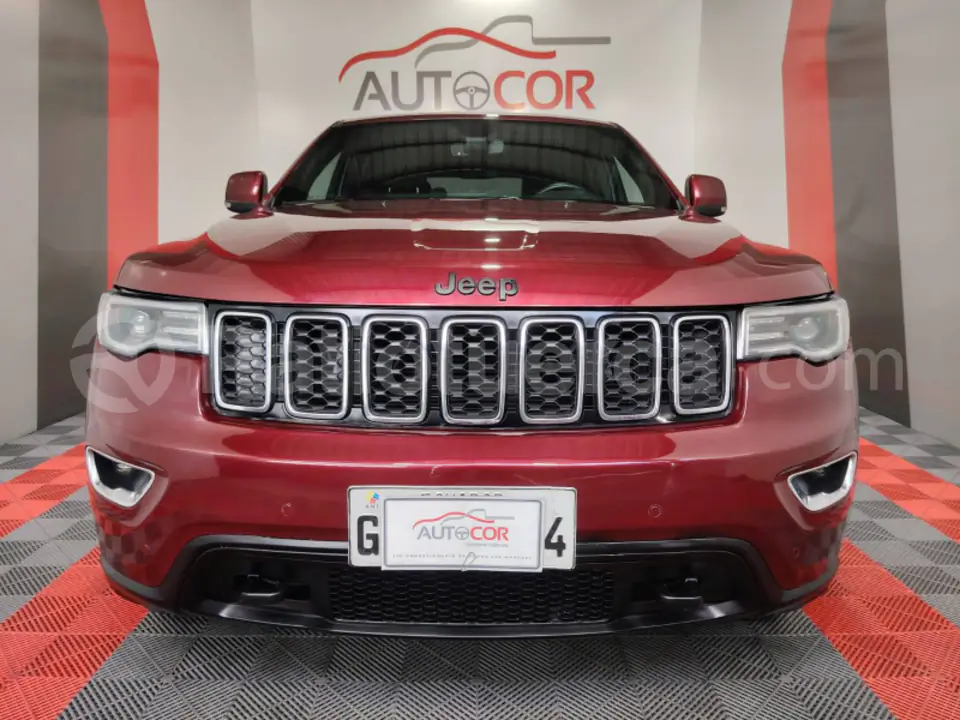 Foto 2 de Jeep Grand Cherokee Laredo