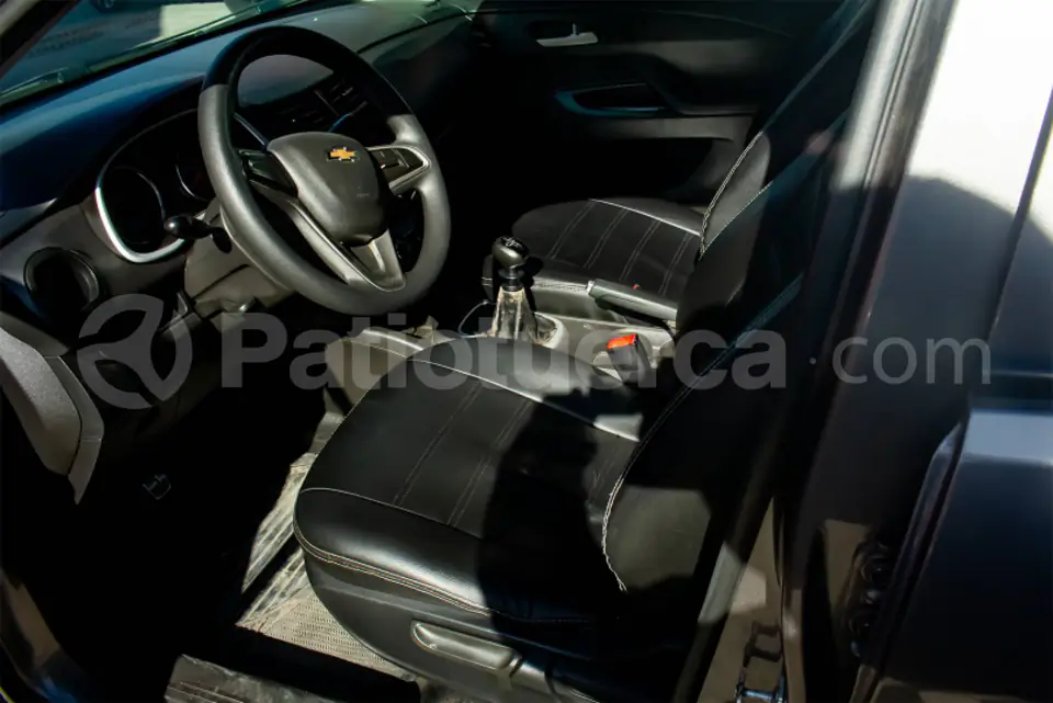 Foto 7 de Chevrolet SAIL LS