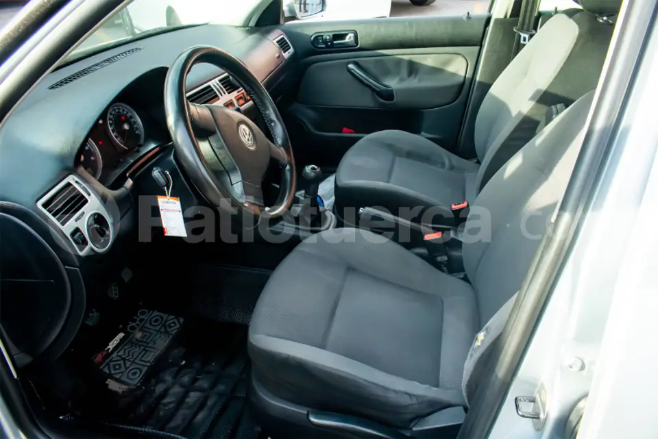 Foto 7 de Volkswagen Jetta Trendline TM