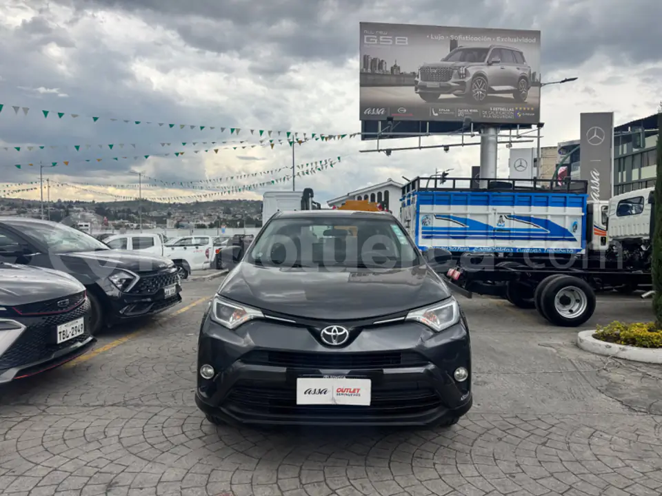 Foto 2 de Toyota NEW RAV 4