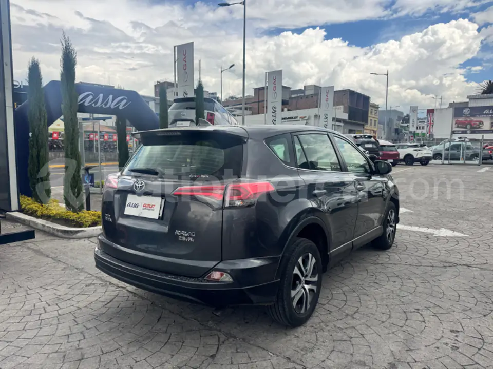 Foto 5 de Toyota NEW RAV 4