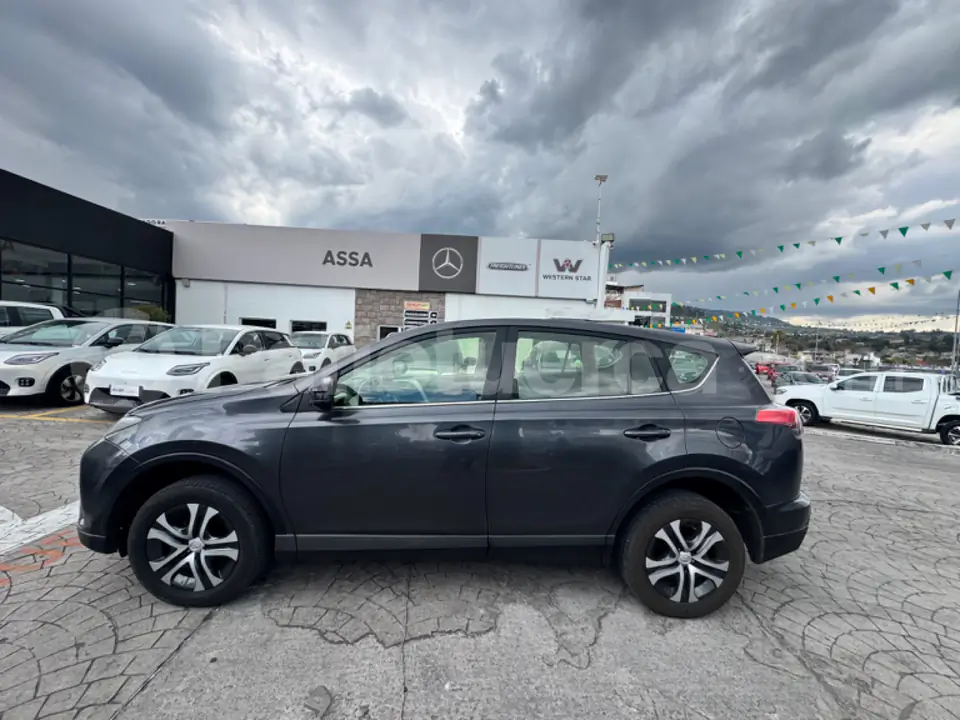 Foto 8 de Toyota NEW RAV 4