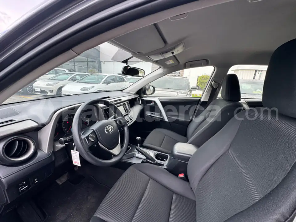 Foto 13 de Toyota NEW RAV 4