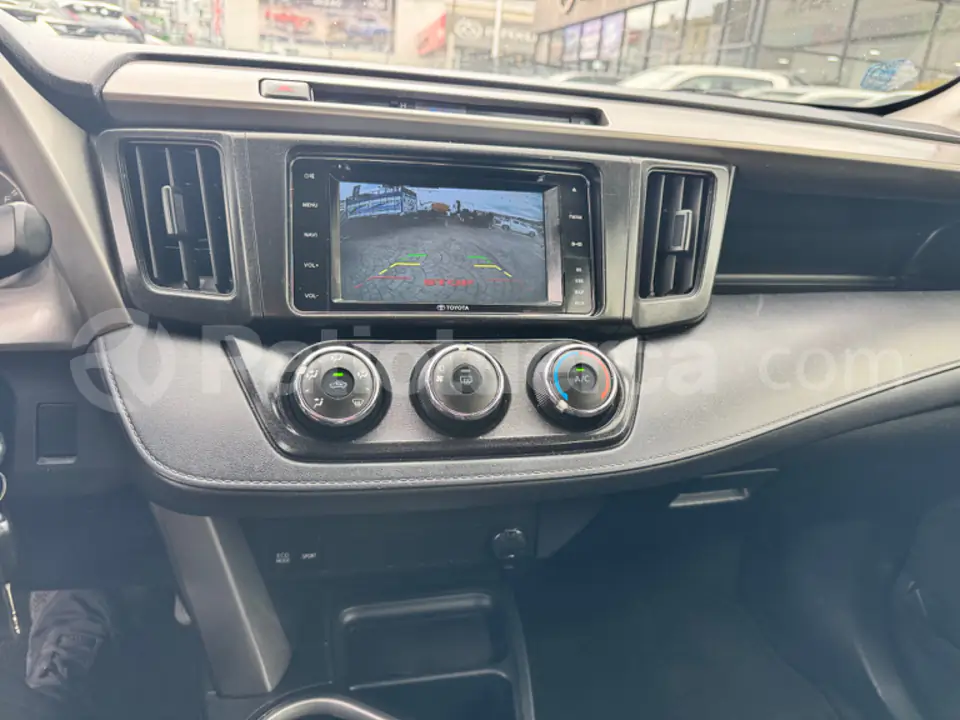 Foto 15 de Toyota NEW RAV 4