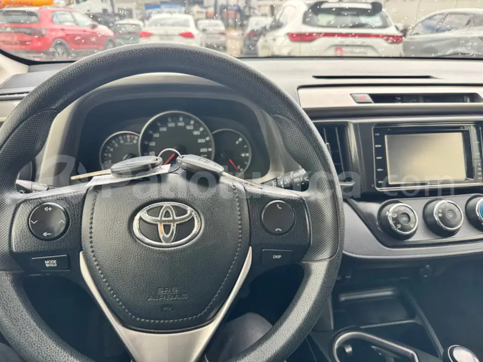 Foto 18 de Toyota NEW RAV 4