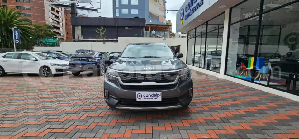 Foto 2 de Kia Seltos LX