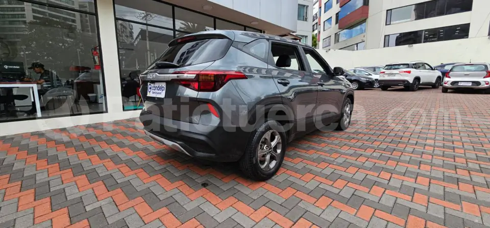 Foto 6 de Kia Seltos LX