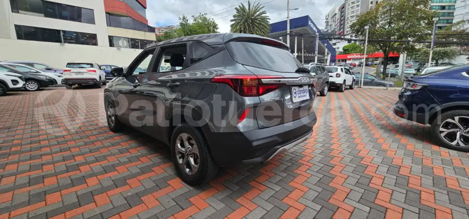 Foto 7 de Kia Seltos LX