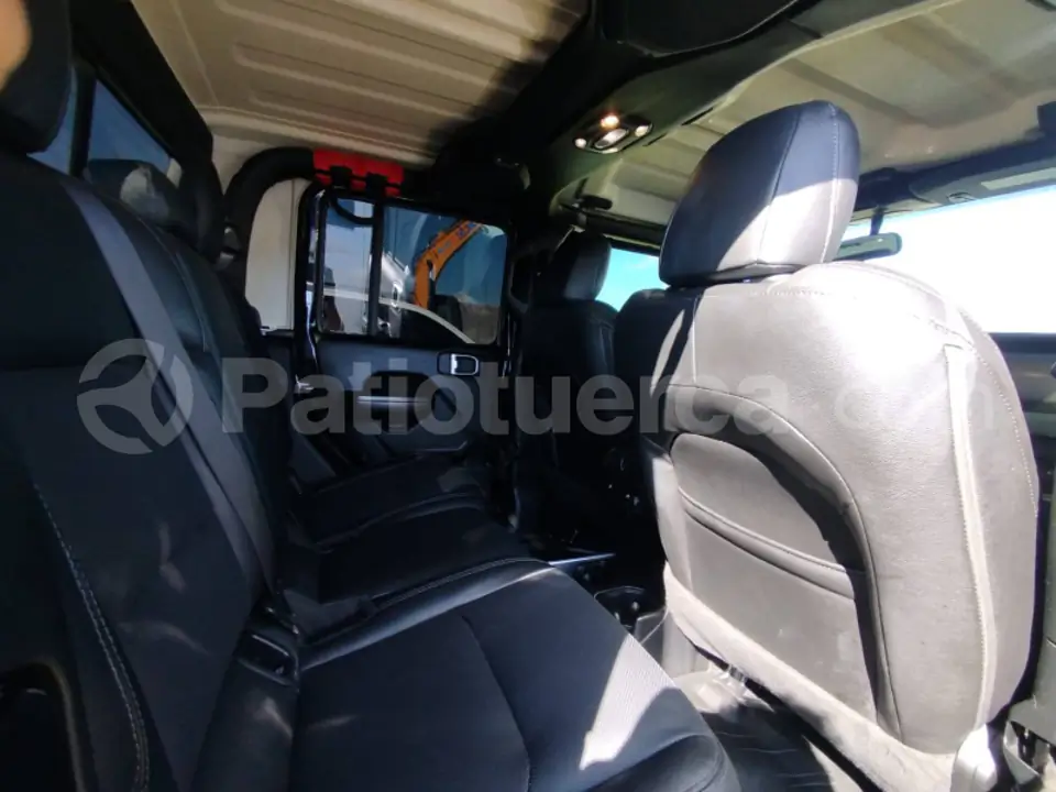 Foto 12 de Jeep GLADIATOR SPORT