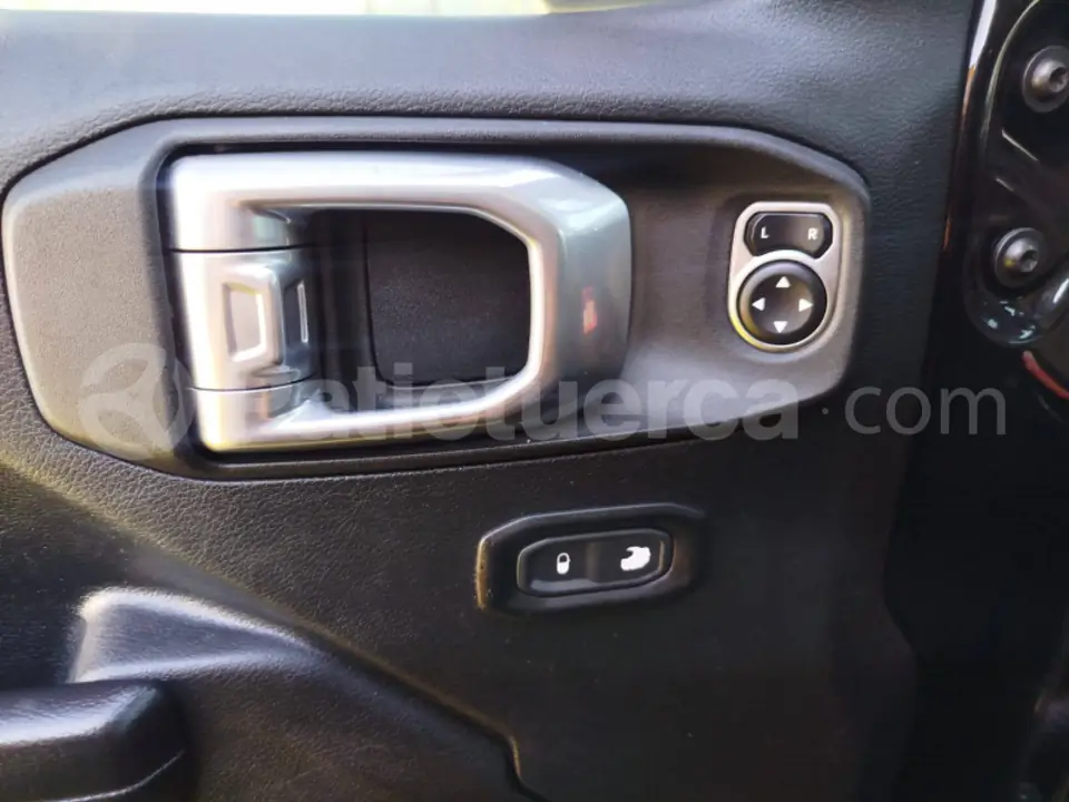 Foto 13 de Jeep GLADIATOR SPORT