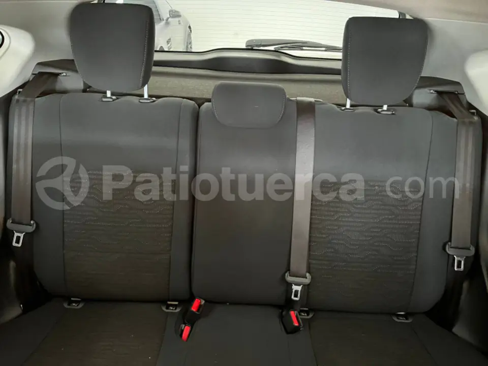 Foto 12 de Suzuki FRONX