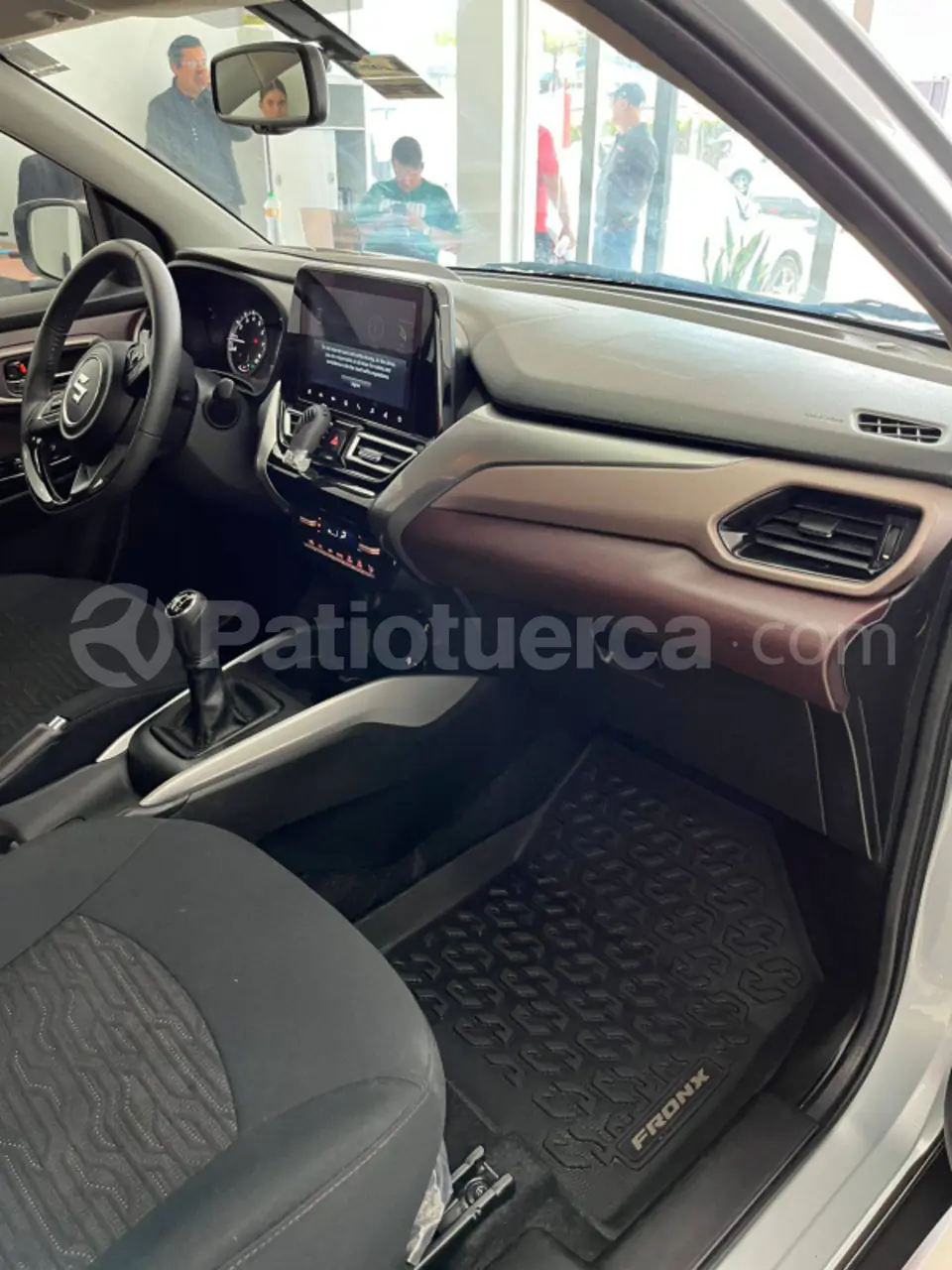 Foto 15 de Suzuki FRONX