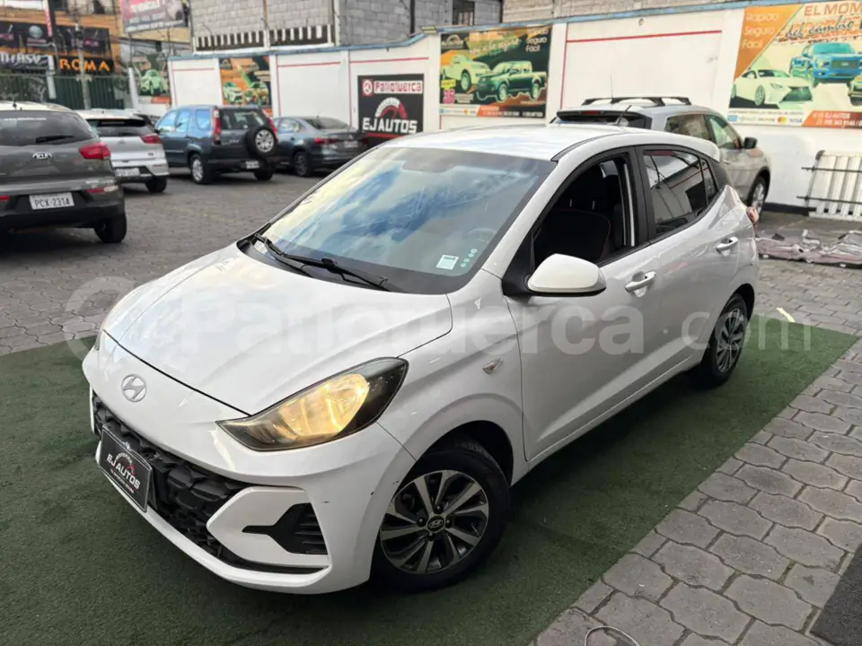 Foto 2 de Hyundai GRAND I10 GLS