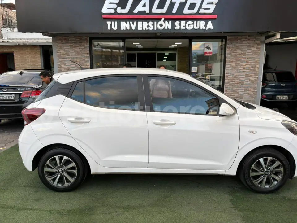 Foto 3 de Hyundai GRAND I10 GLS