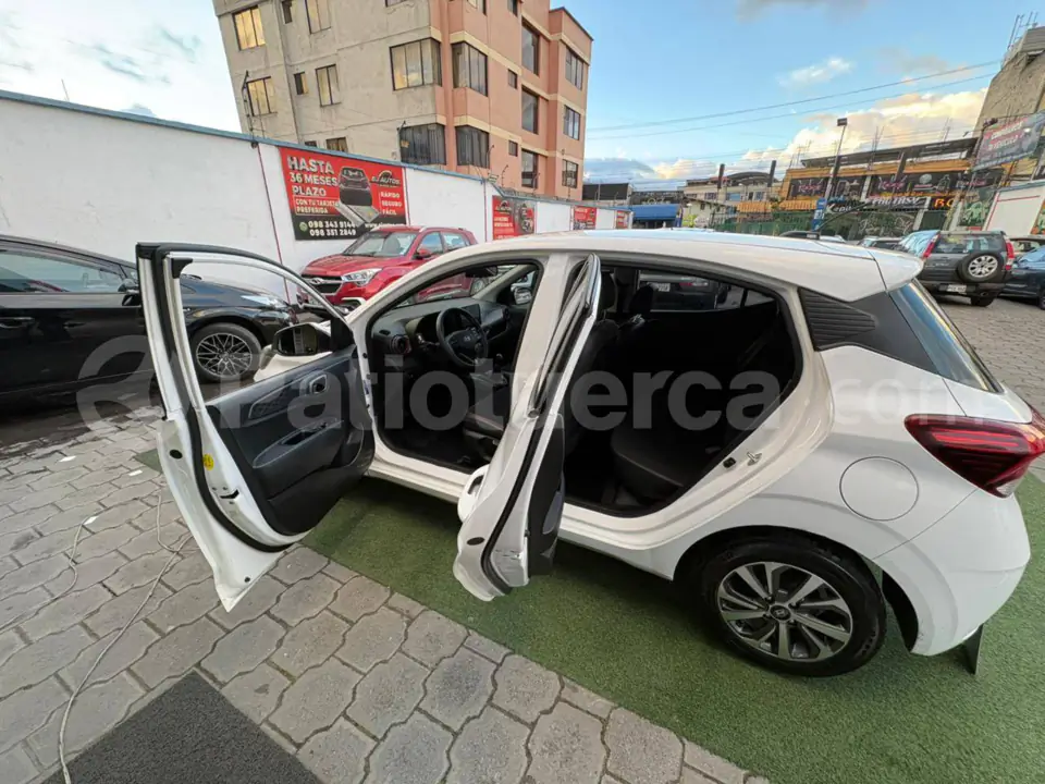 Foto 8 de Hyundai GRAND I10 GLS