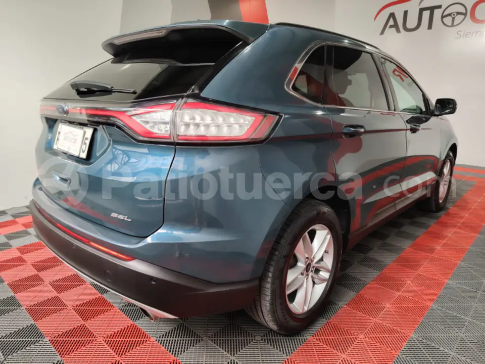 Foto 27 de Ford Edge