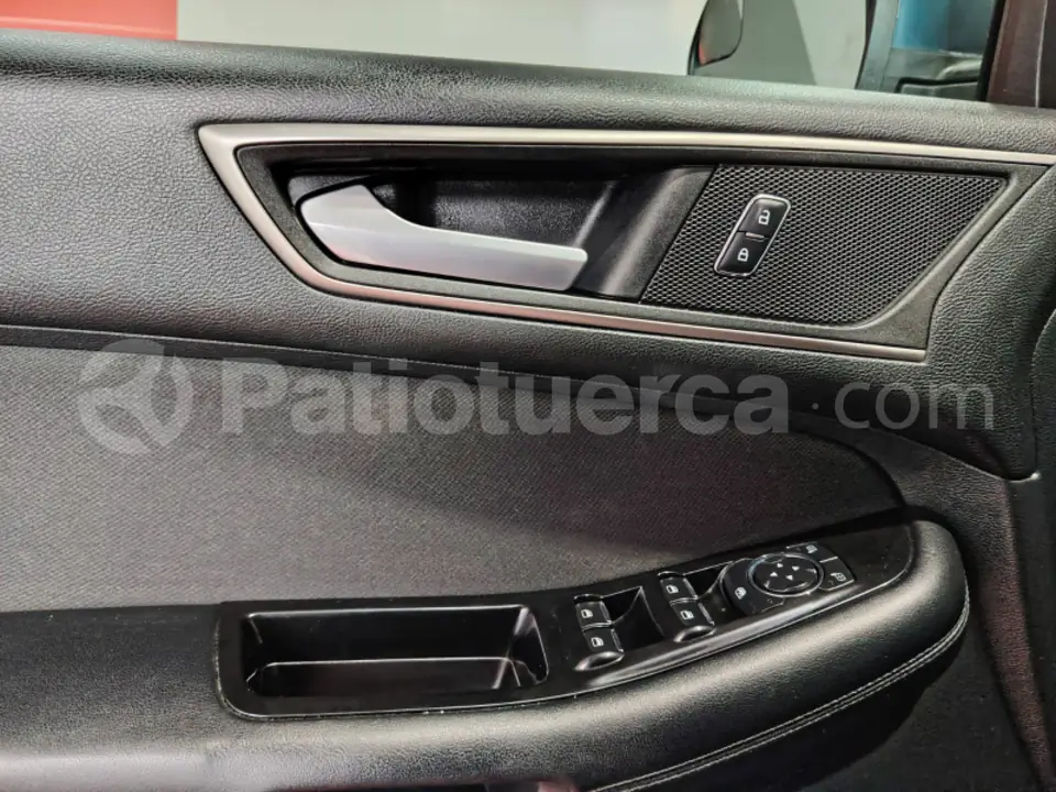 Foto 4 de Ford Edge