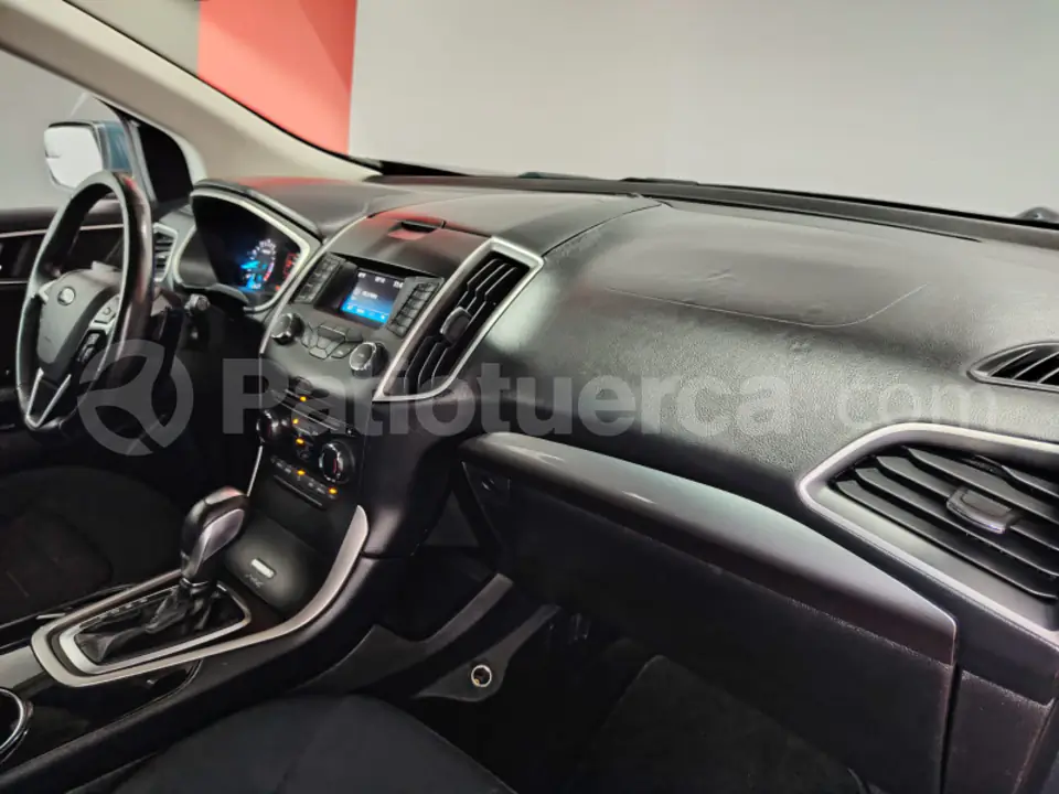 Foto 12 de Ford Edge