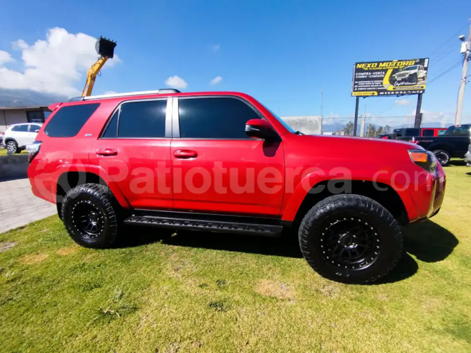Foto 2 de Toyota 4Runner SR5