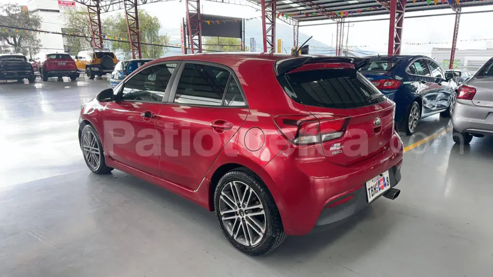 Foto 5 de Kia RIO EX