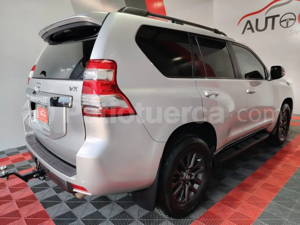 Foto 7 de Toyota Land Cruiser VX