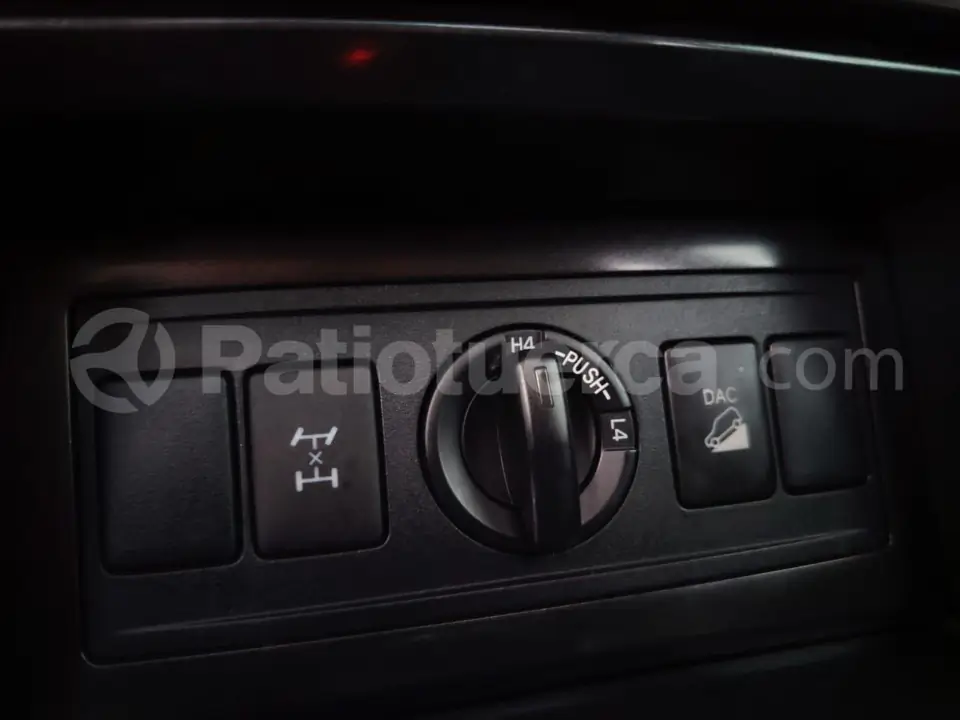 Foto 29 de Toyota Land Cruiser VX