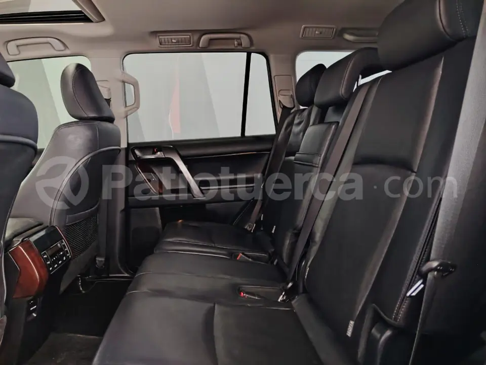 Foto 14 de Toyota Land Cruiser Prado VX