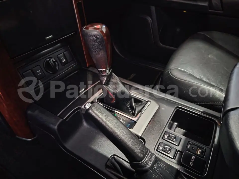 Foto 29 de Toyota Land Cruiser Prado VX