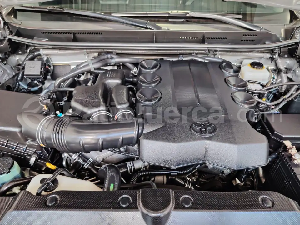 Foto 34 de Toyota Land Cruiser Prado VX