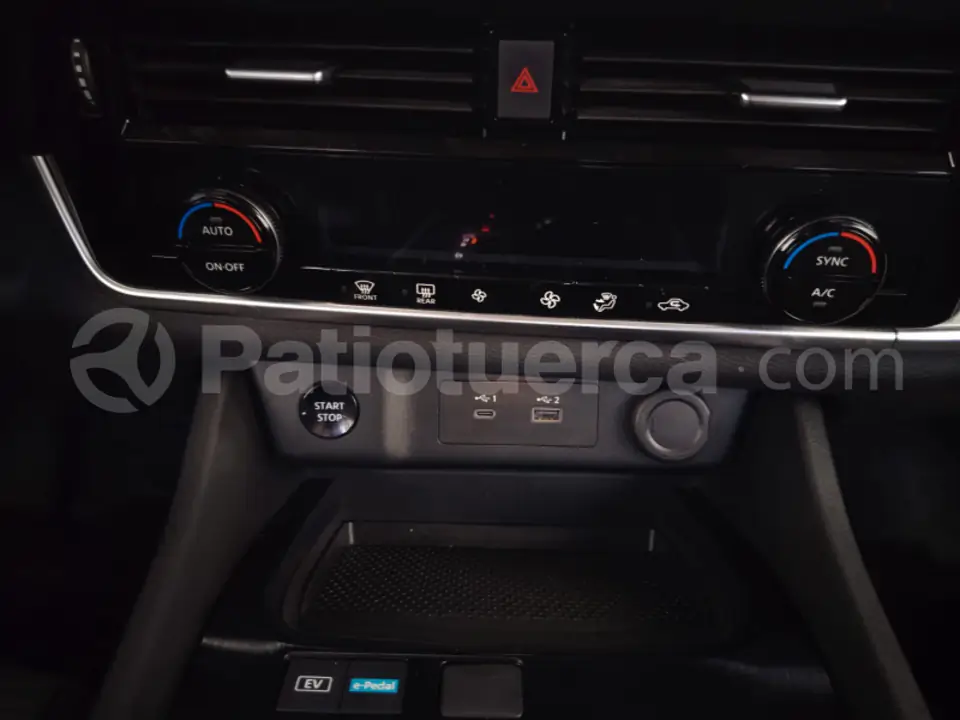 Foto 18 de Nissan X-TRAIL EPOWER ADVANCE