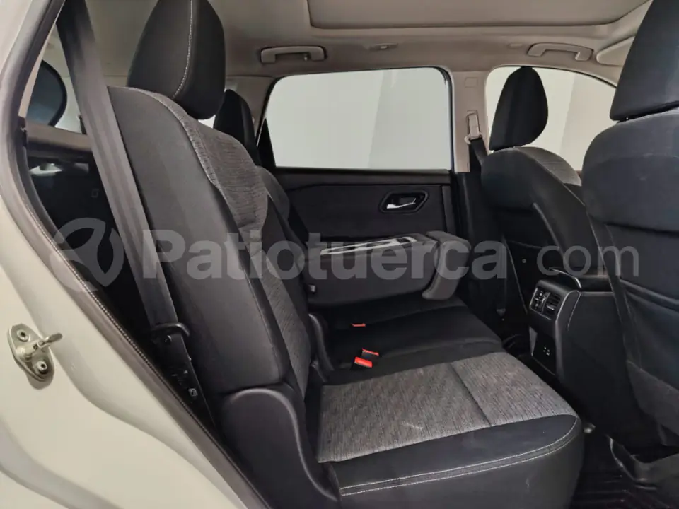 Foto 29 de Nissan X-TRAIL EPOWER ADVANCE