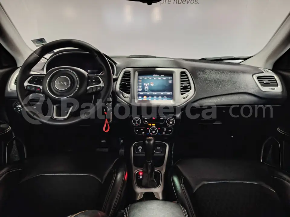 Foto 25 de Jeep Compass