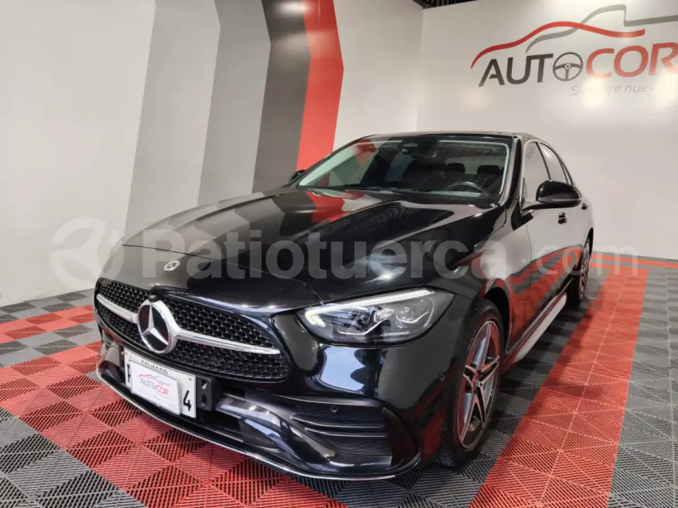 Foto 1 de Mercedes Benz C300 AMG LINE