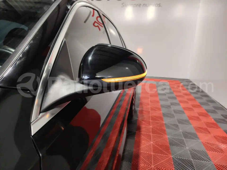 Foto 9 de Mercedes Benz C300 AMG LINE