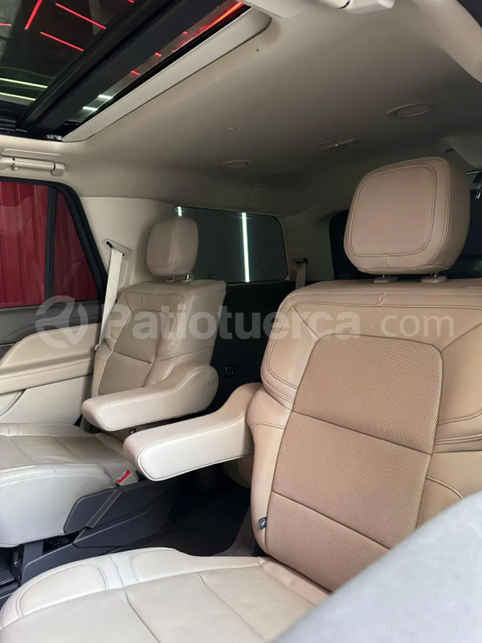 Foto 14 de Lincoln Navigator