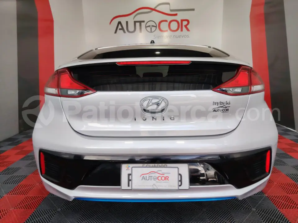 Foto 3 de Hyundai IONIQ