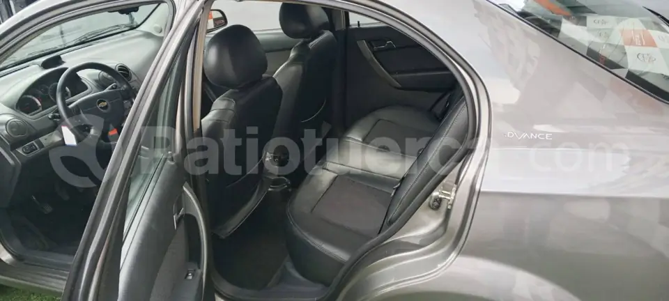 Foto 9 de Chevrolet Aveo Emotion Advance