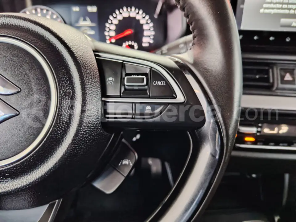 Foto 16 de Suzuki Swift