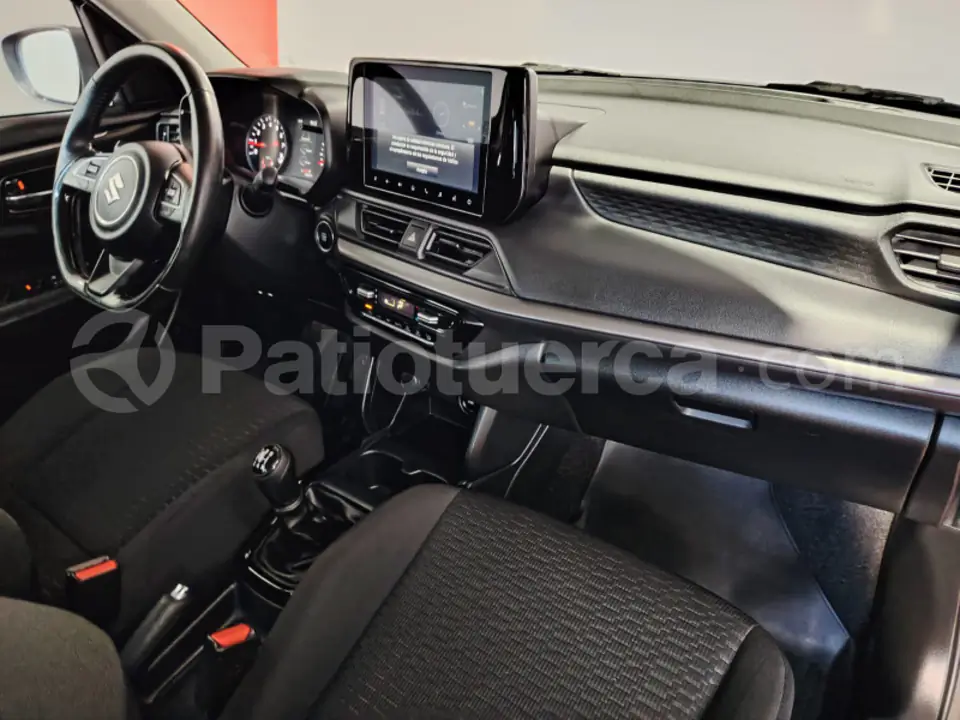 Foto 12 de Suzuki Swift