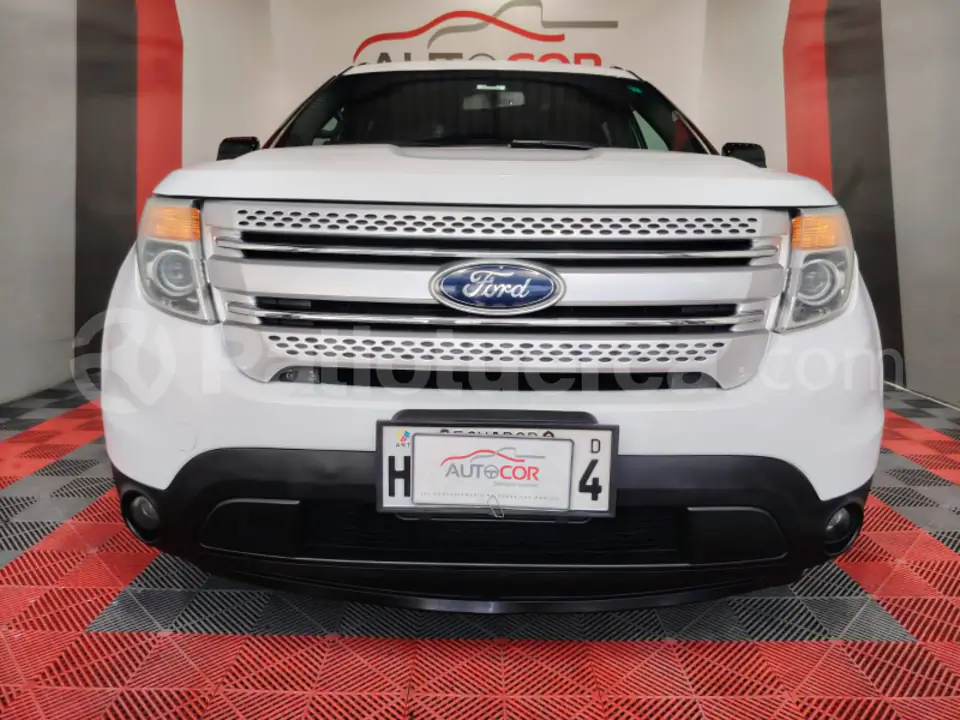 Foto 8 de Ford Explorer XLT